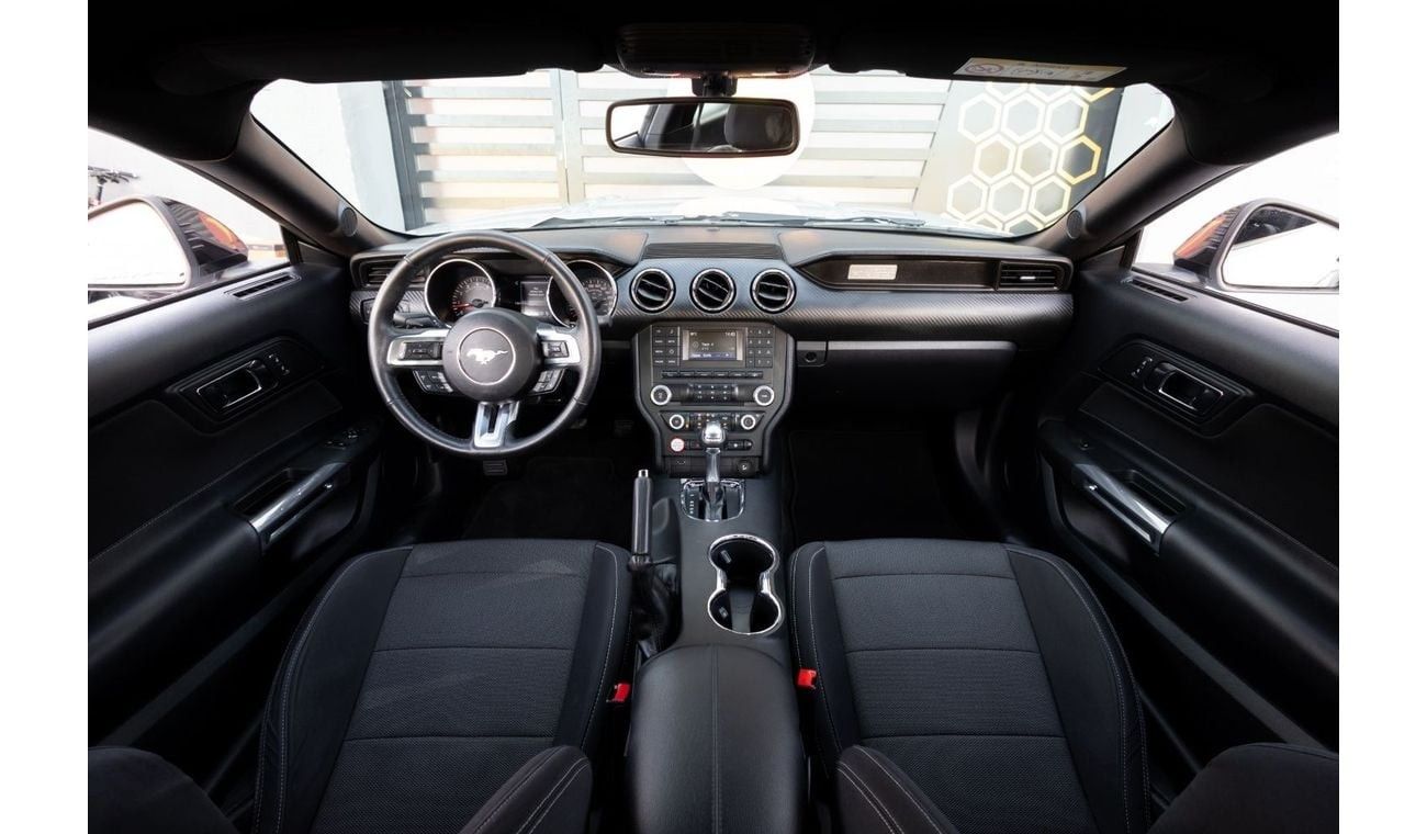 Ford Mustang Ford Mustang V6 2016 GCC under Warranty with Flexible Down-Payment.