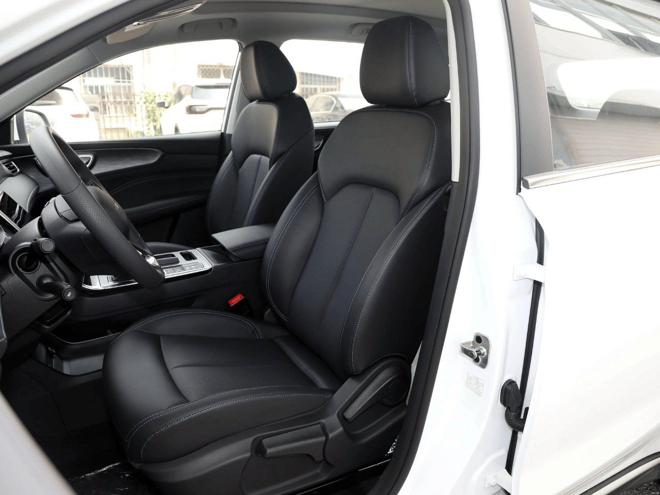 Roewe RX5 ROEWE RX5 PLUS 2025 1.5T A/T(MG RX5 CHINA VERSION)