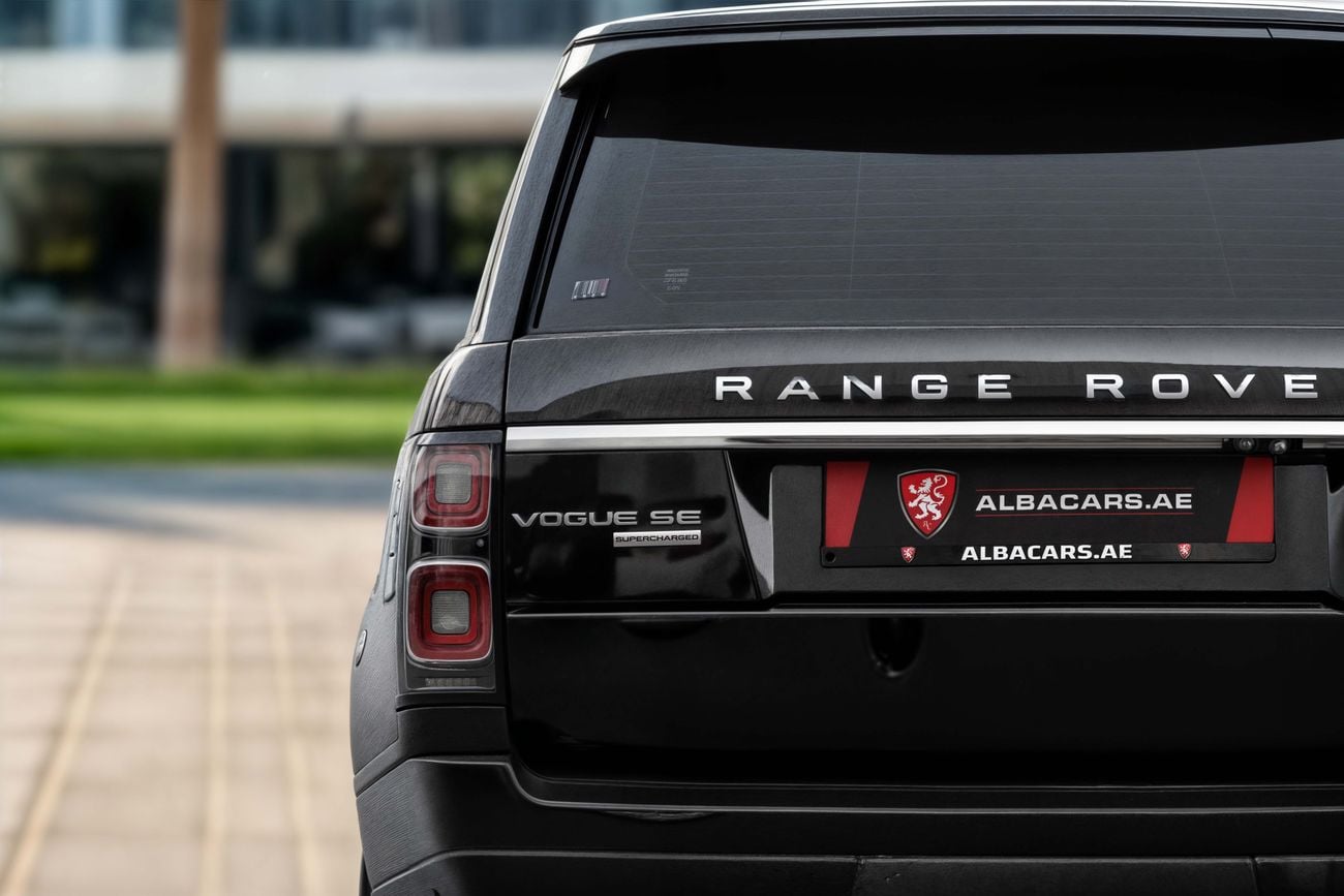 Land Rover Range Rover Range Rover Vogue SE Supercharged | 3,330 P.M | 0% Downpayment | V8 | IMMACULATE!