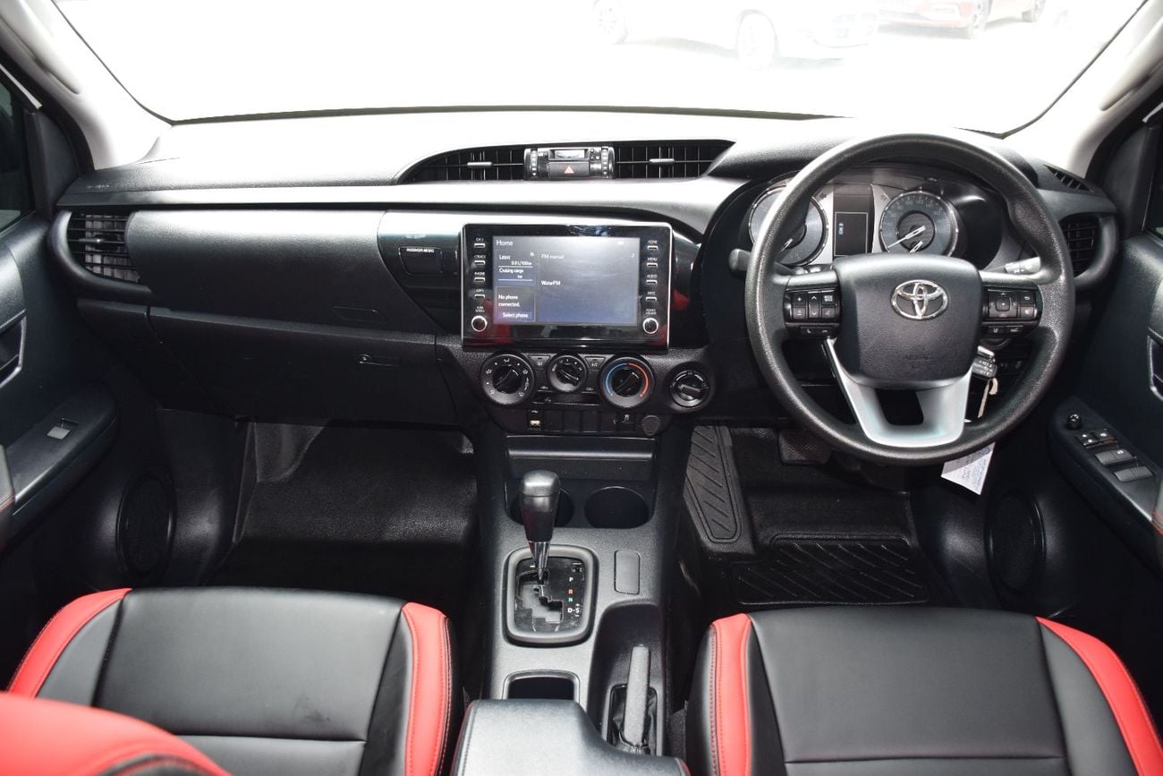 Toyota Hilux 2.4L Diesel Right hand drive (export only)