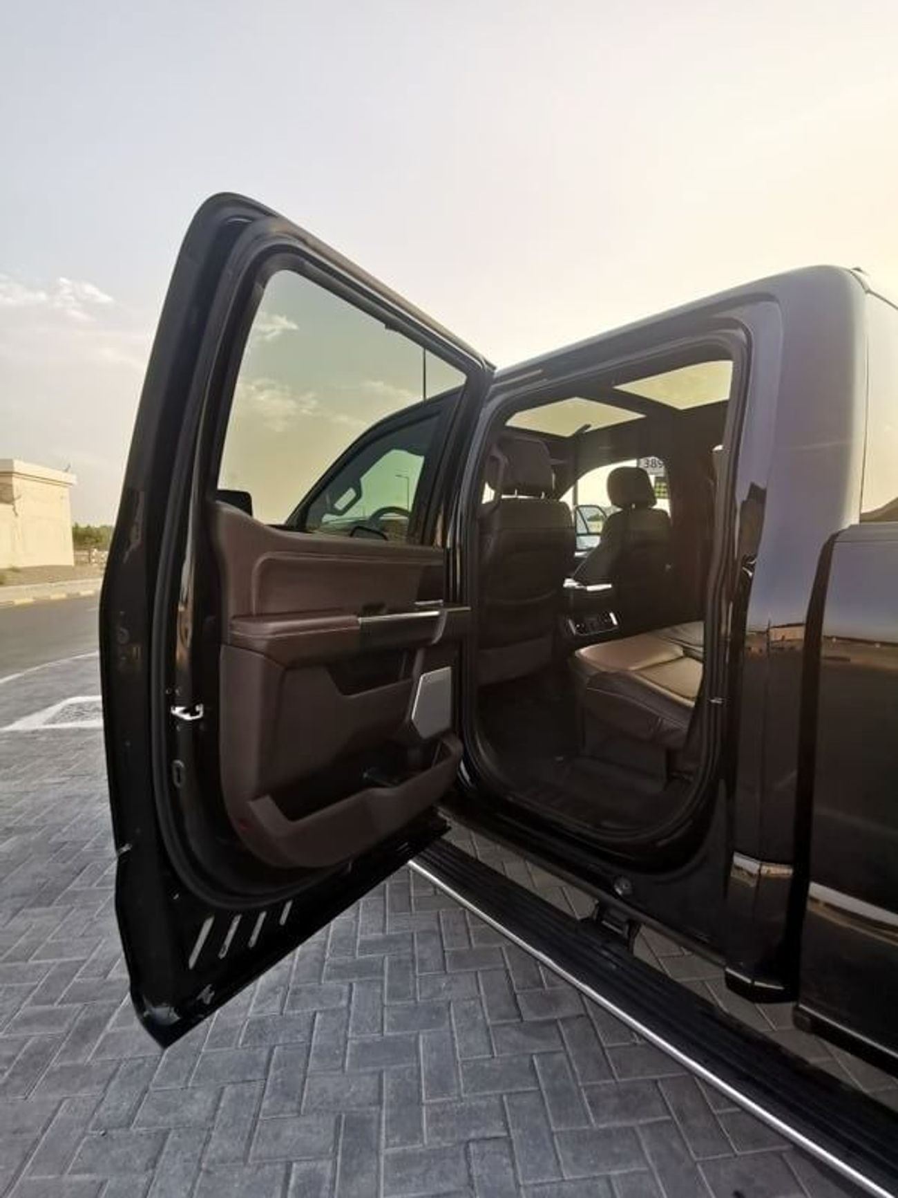 فورد F 150 Ford F-150 KING RANCH ( XL ) - 2023 - Black