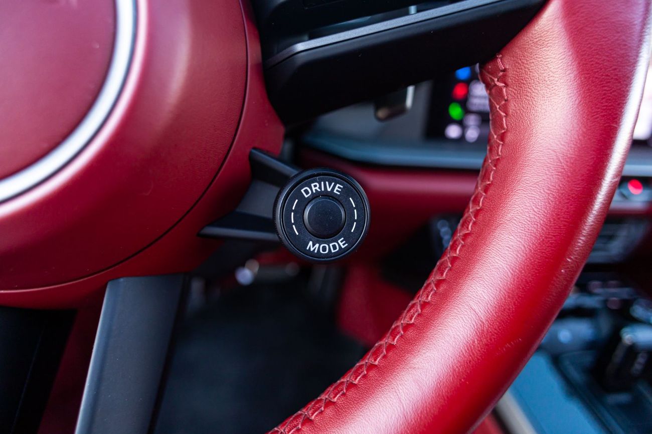 بورش 911 Carrera 4 3.0L (444 HP) Coupe