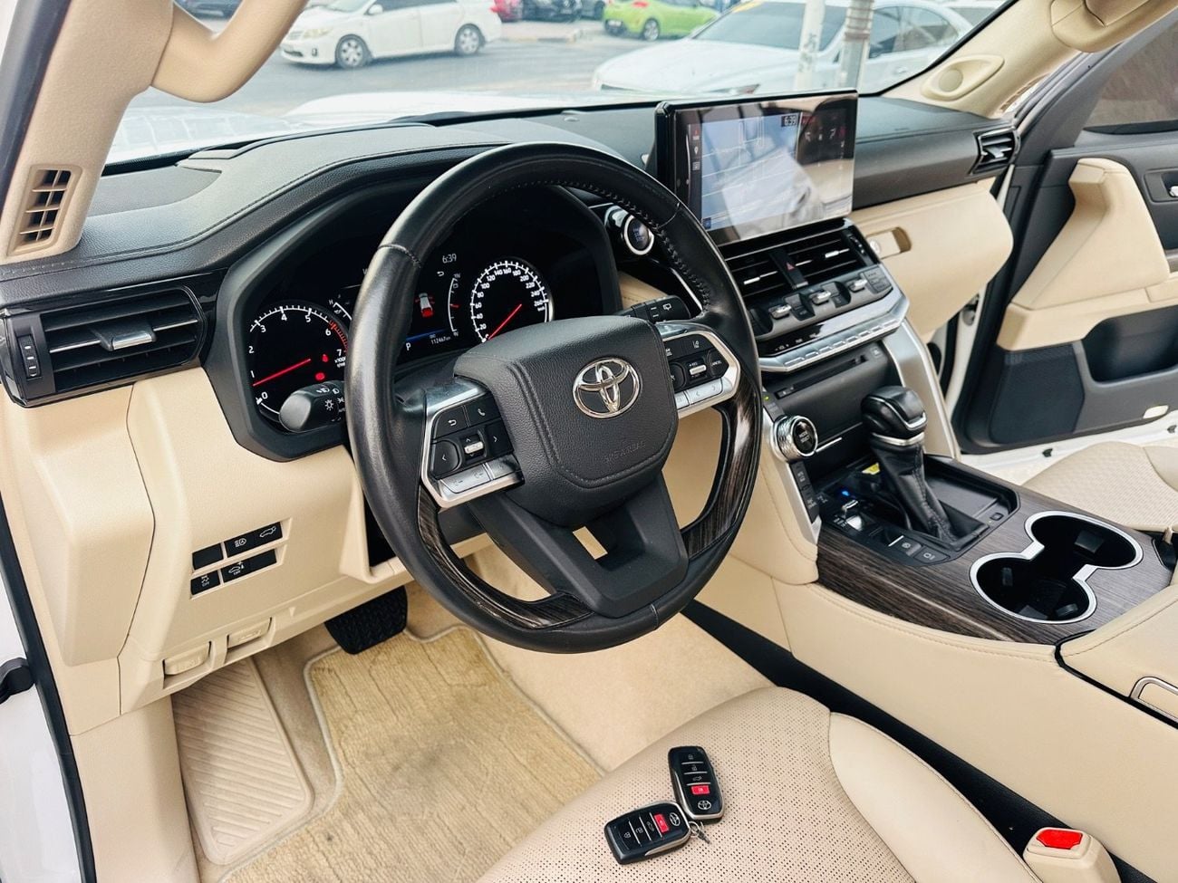 تويوتا لاند كروزر VXR