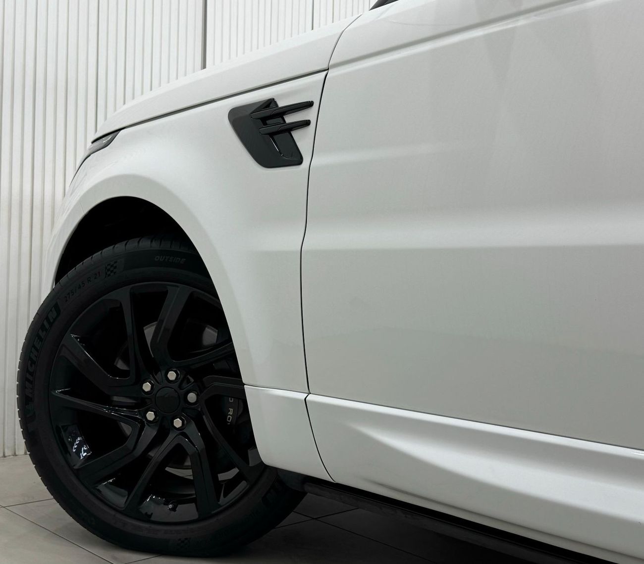 Land Rover Range Rover Sport 2019 Range Rover Sport HSE Dynamic V6, Warranty, Full Range Rover Service History, GCC