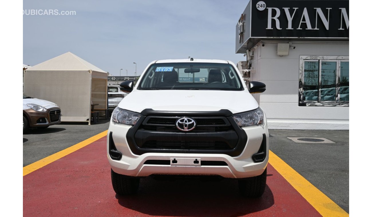 Toyota Hilux Toyota Hilux 2.4L Diesel, Double Cabin, 4WD, 4Doors, Manual Transmission, Color White, Model 2022