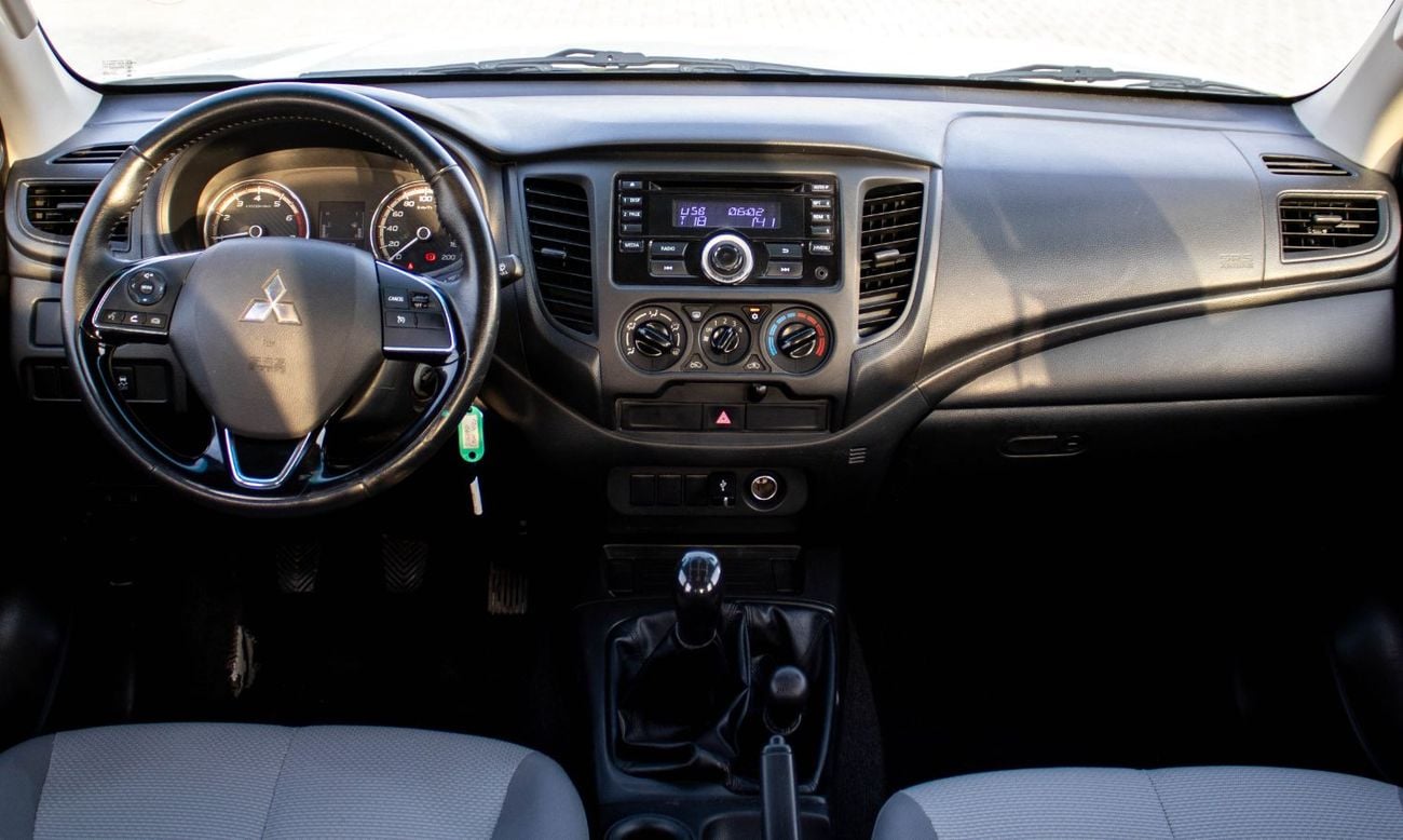 ميتسوبيشي L200 ميتسوبيشي L200 دفع رباعي | 2.5 لتر | 2020 | خليجية | خالية من الحوادث | بحالة ممتازة | 756 شهرياً