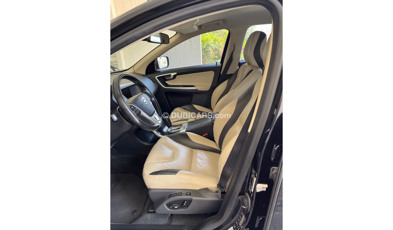 Volvo XC60 T6 Premium R Design