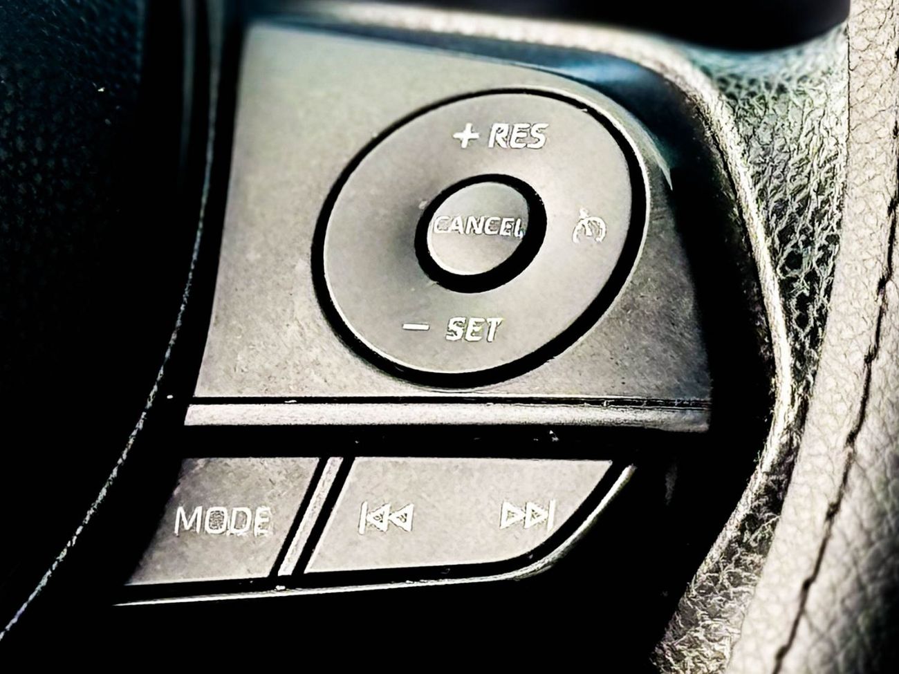 تويوتا راف ٤ تويوتا راف فور 2.5 لتر موديل 2021 خليجي بحالة ممتازة بدون حوادث 1333 شهرياً