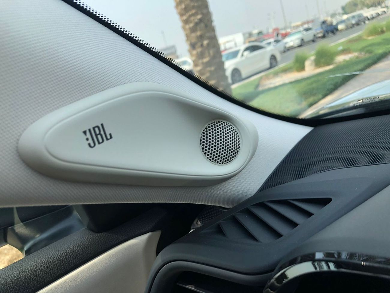 Toyota Crown TOYOTA_CROWN_2.5_HYBRID_FULL_OPTIONS_2023