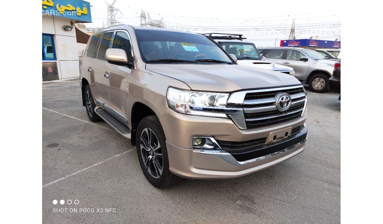 Toyota Land Cruiser V6 Golden Full option Modified 2021