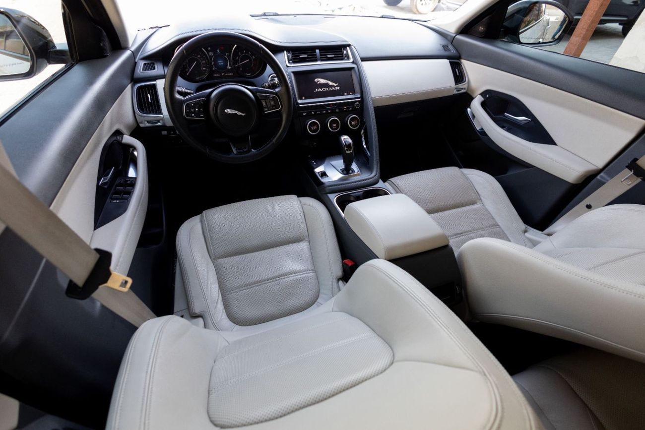 جاكوار E Pace SE P200 2.0L Jaguar E-Pace S P200 2020 GCC under Warranty with Flexible Down-Payment.