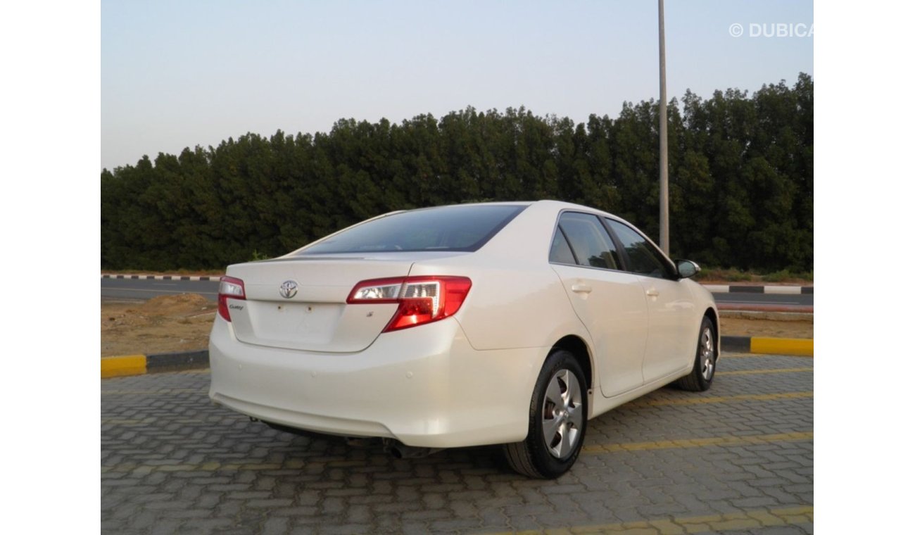 Toyota Camry 2015 S Ref#708