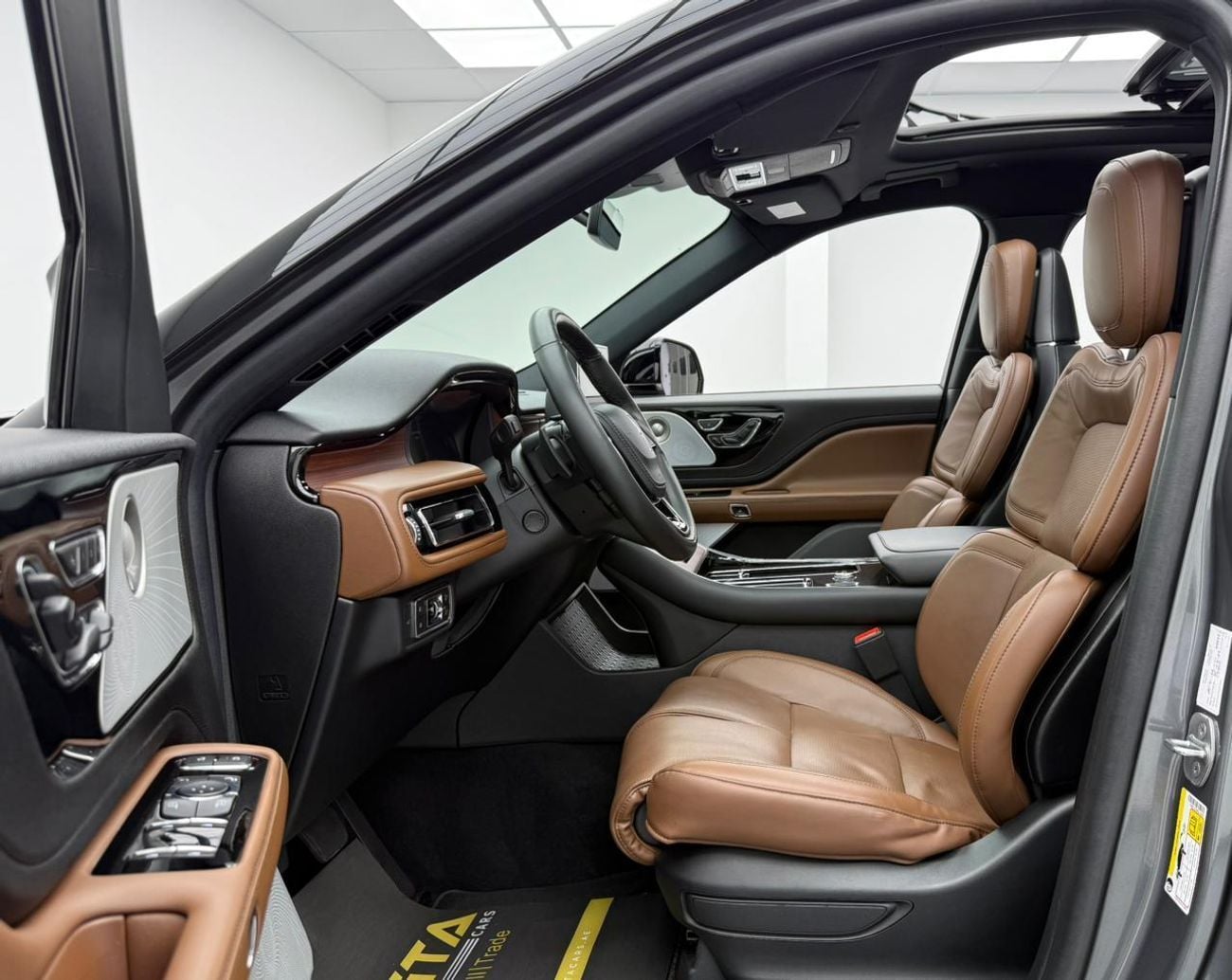 لينكولن أفياتور Reserve 3.0L 2023 Lincoln Aviator Reserve, 2028 Lincoln Warranty + Service Pack, 7 Seater, Fully Loa