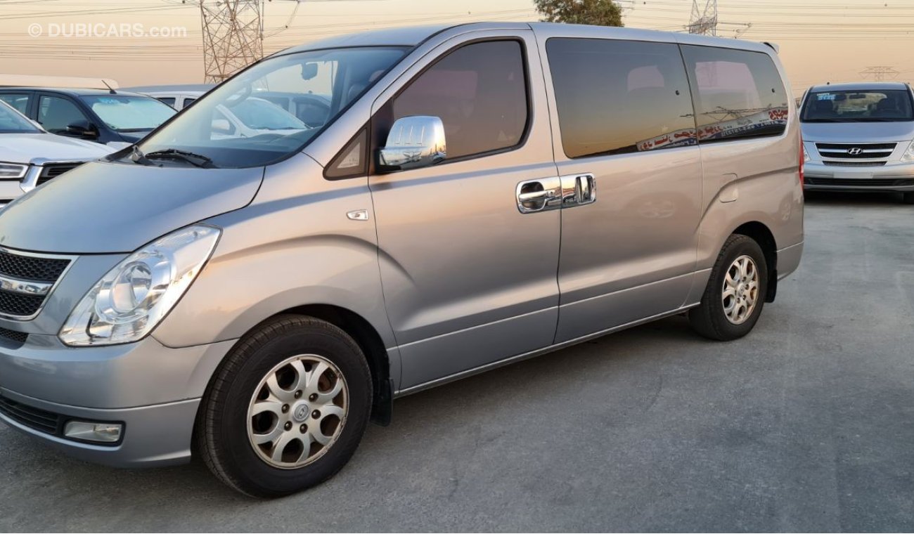 Hyundai H-1 Starex GRAND STAREX - 2015 A/T - DSL - SUPER CLEAN