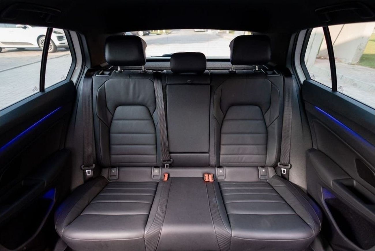 Volkswagen Golf R Volkswagen Golf R 2023 GCC under Agency Warranty and Service Contract with Flexible Down-Payment.