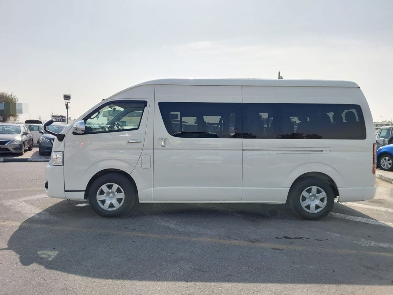 تويوتا هاياس (RAMADAN OFFER) TOYOTA HIACE COMMUTER VAN RHD 2016 MODEL 3.0 L DIESEL AUTOMATIC(PM29828)