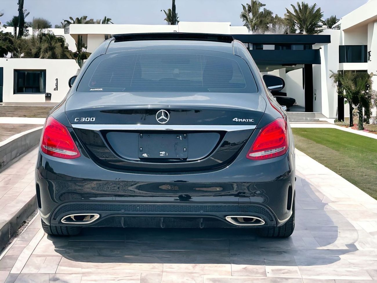 Mercedes-Benz C 300 Luxury FIX PRICE | AED 945 PM AVAILABE | Mercedes C300 AMG 2018 | NO LOW BALLERS | NO ACCIDENT HISTO