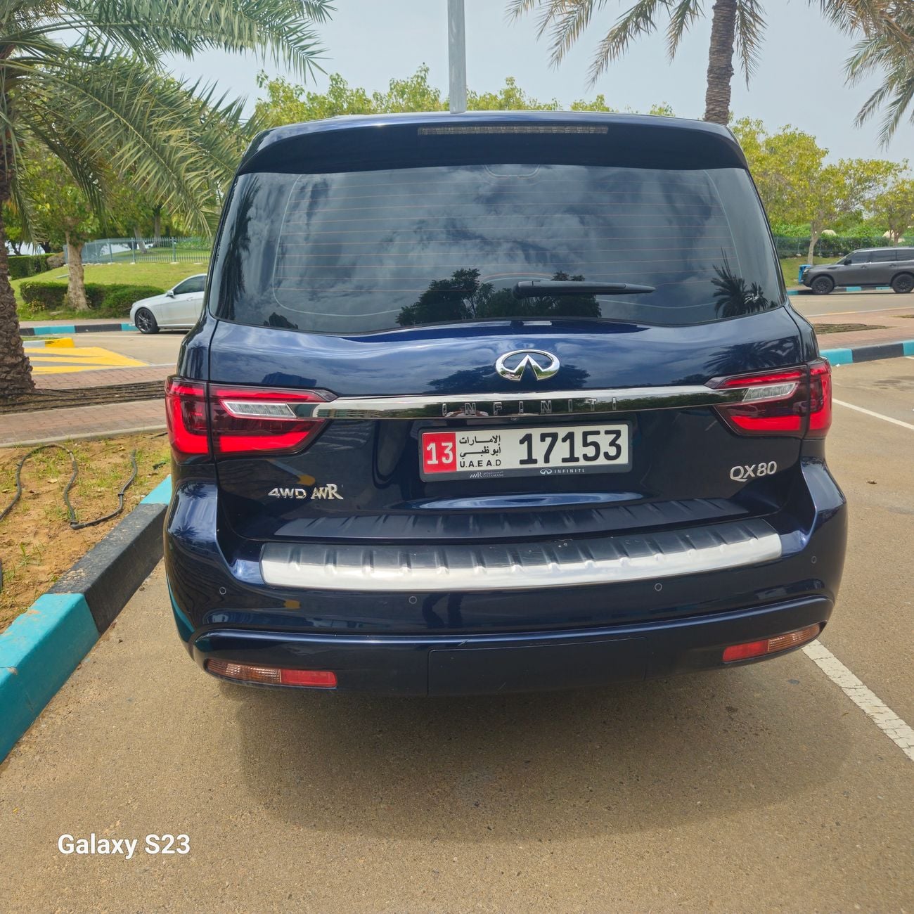 إنفينيتي QX80