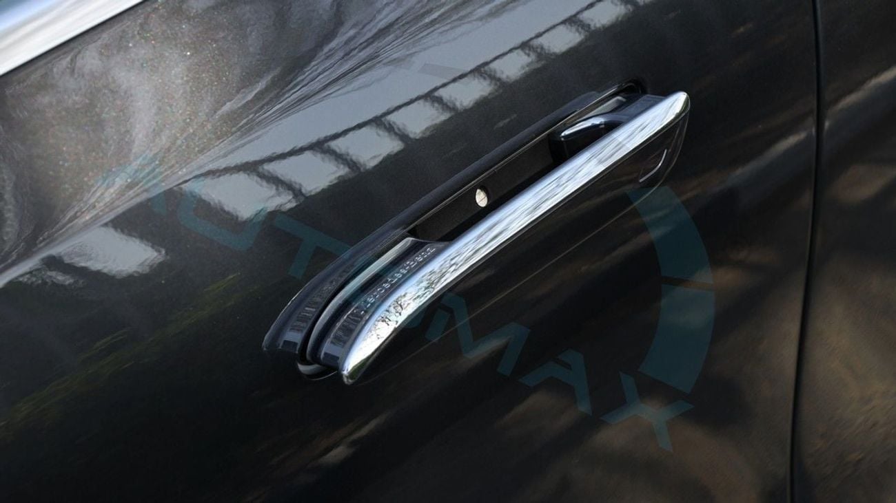 Mercedes Benz E300 AMG (For Export , НА ЭКСПОРТ) AMG EQ Boost 2.0T RWD GCC 2026 Без пробега