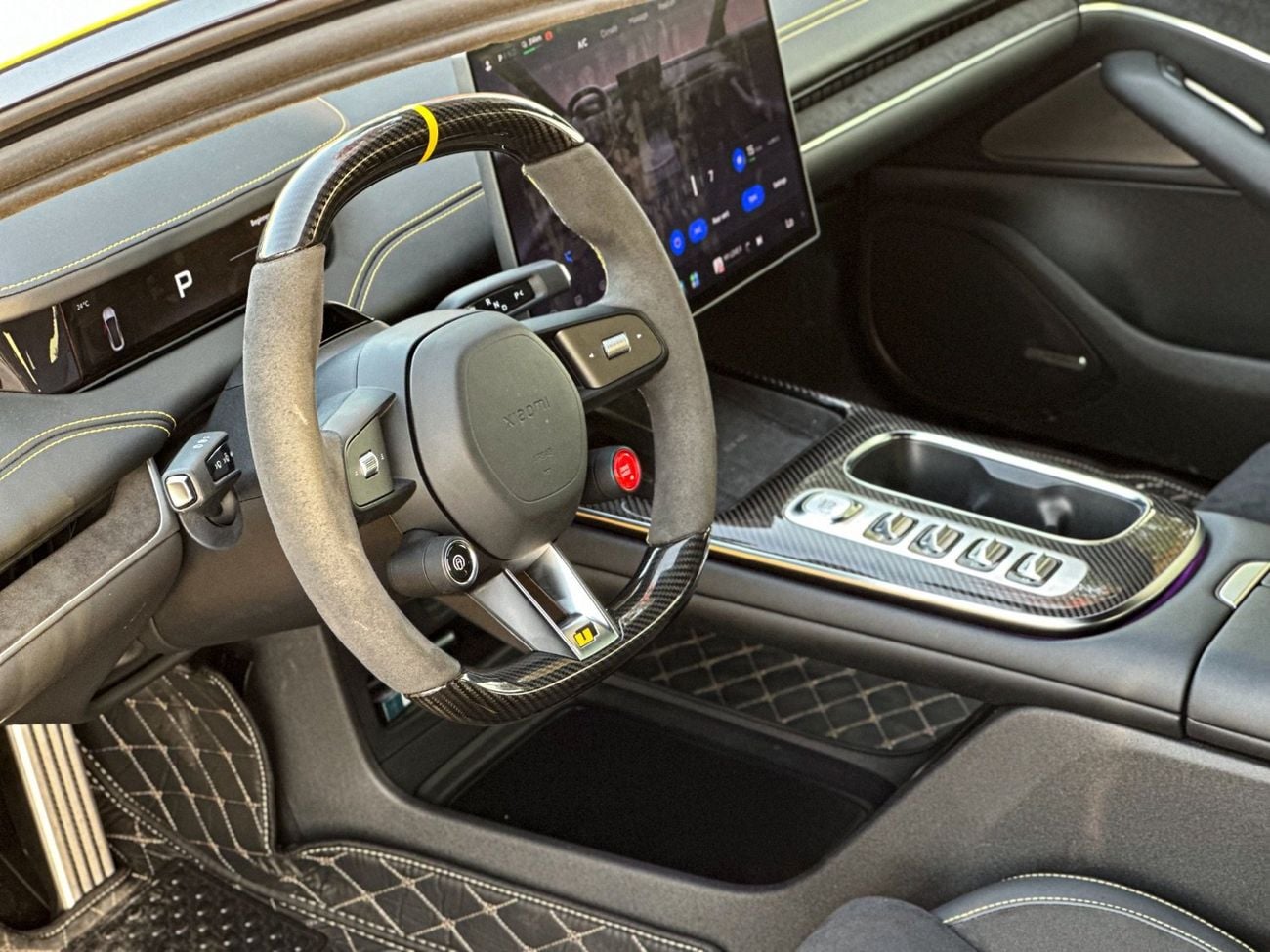 Xiaomi SU7 2025 Used Xiaomi SU7 Ultra EV | 93.7 kWh | Range (630 Km) | 1,548 Hp | Carbon Packge | Law Mileage (