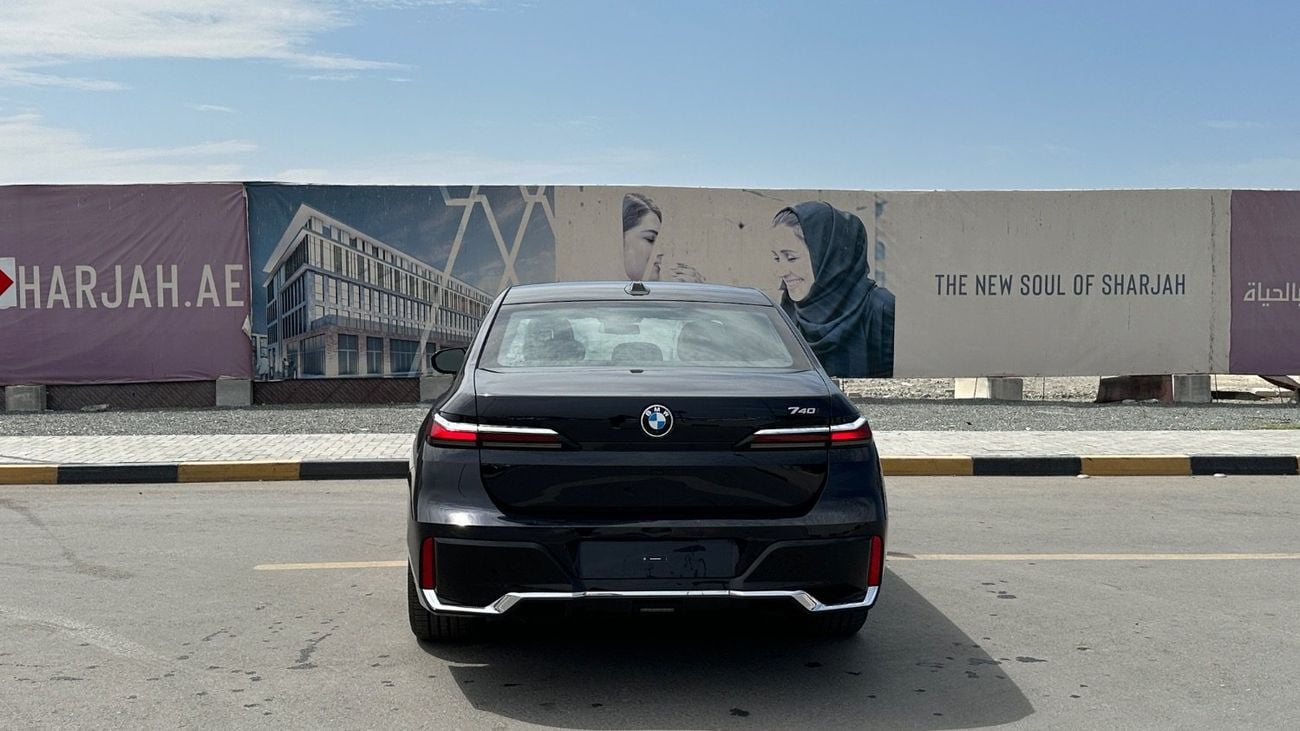 بي أم دبليو 740i 3.0L, V6