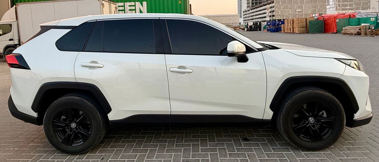 Toyota RAV4 EX