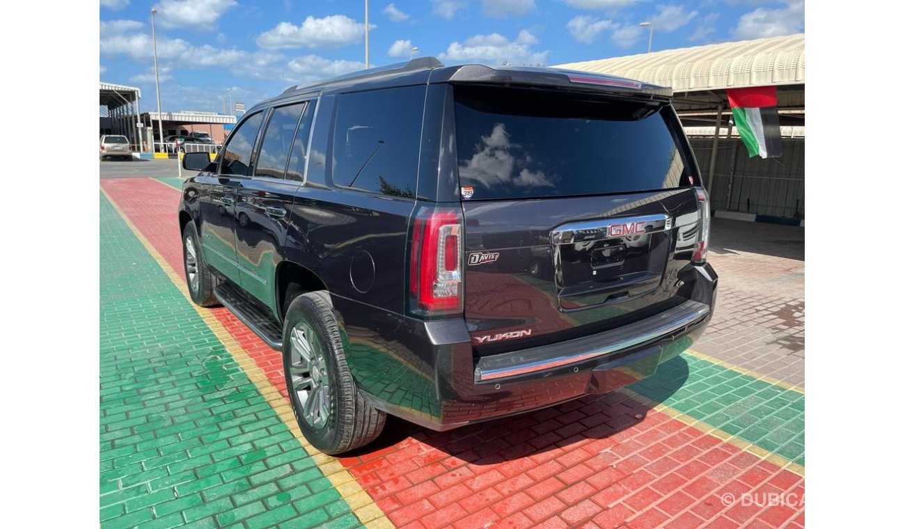 GMC Yukon Denali