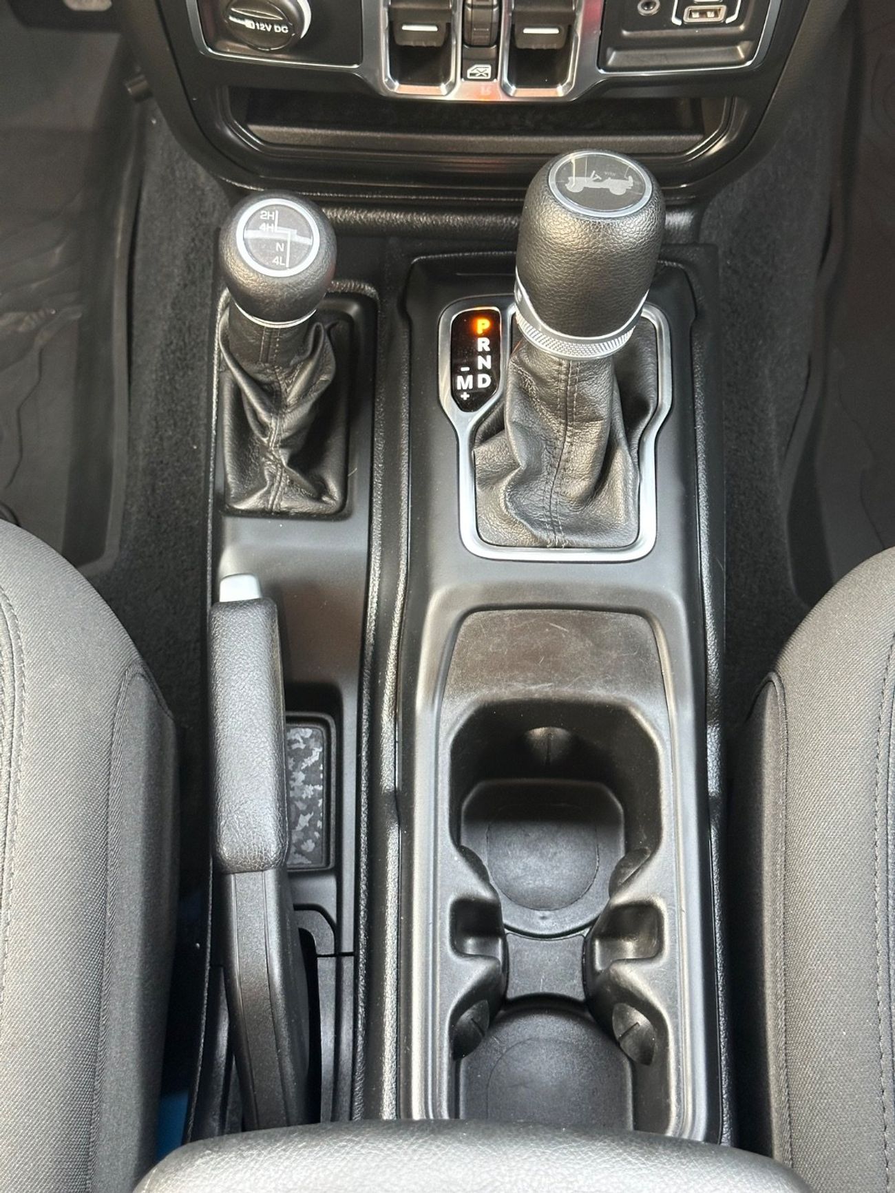 Jeep Wrangler Unlimited Sport S 2.0L A/T Unlimited Sport  2.0L Full Option