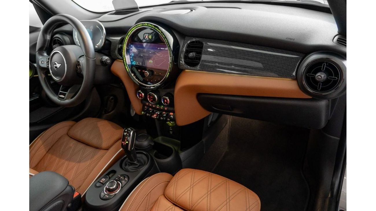 ميني كوبر إس 2022 Mini Cooper S JCW Kit / Full Mini Service History / Mini Warranty & Service Contract