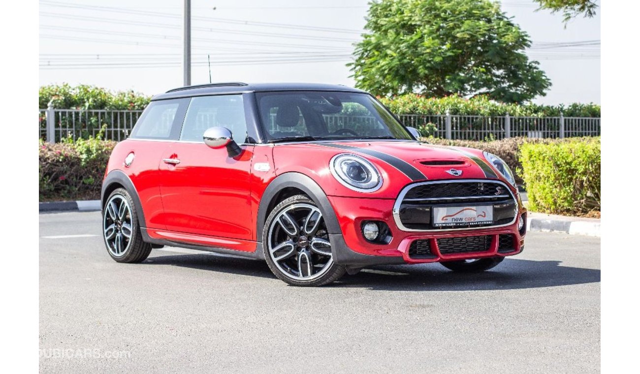 Mini Cooper S MINI COOPER S JCW - 2018 - GCC - ASSIST AND FACILITY IN DOWN PAYMENT - DEALER WARRANTY