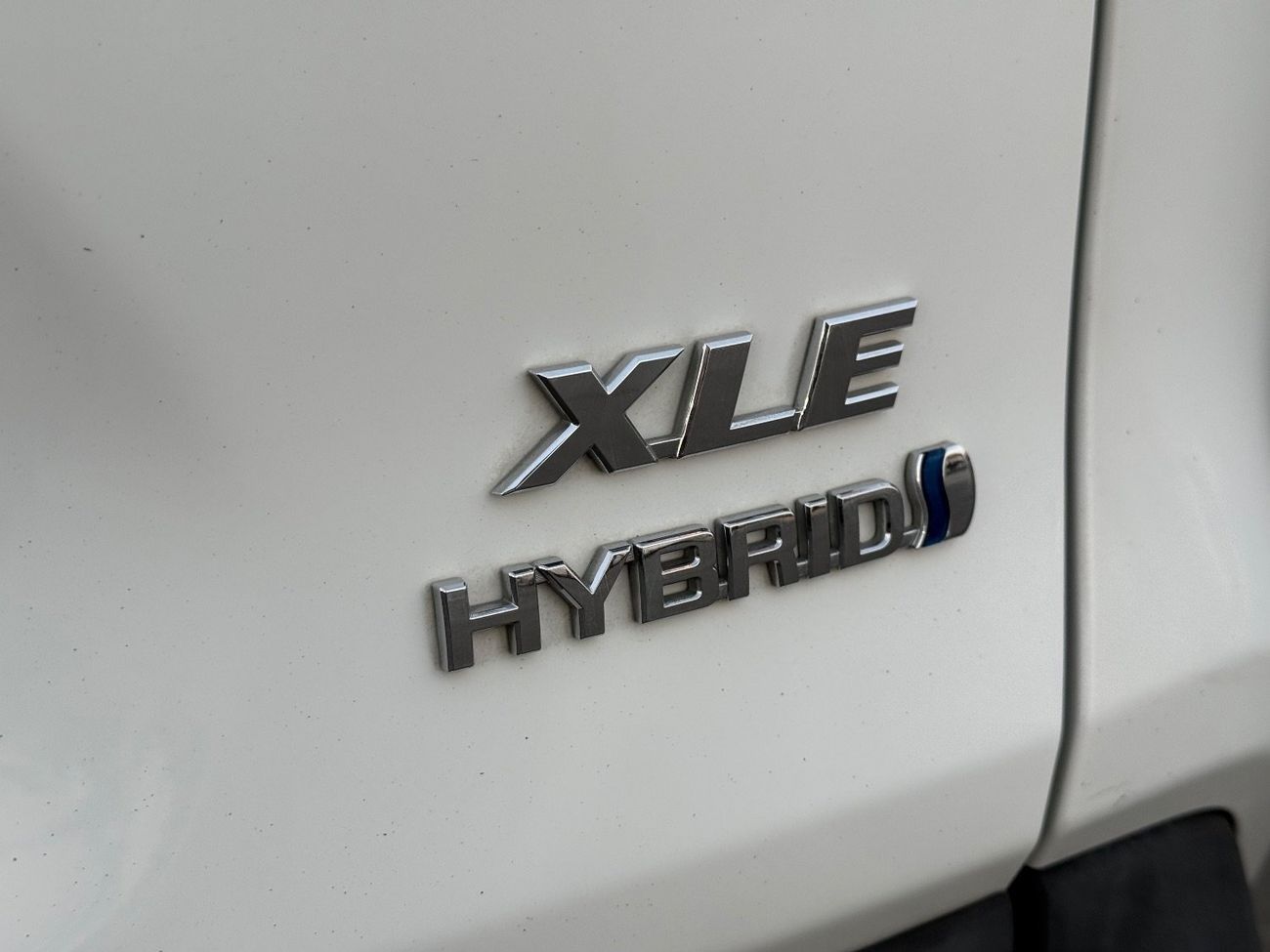 Toyota RAV4 XLE 2.5L 2021 TOYOTA RAV4 XLE HYBRID AWD IMPORTED FROM USA