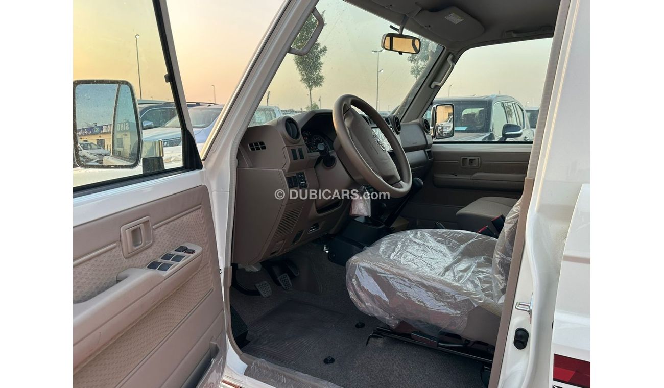 Toyota Land Cruiser 70 TOYOTA LANDCRUISER 4.5 L HARDTOP WHITE 2023