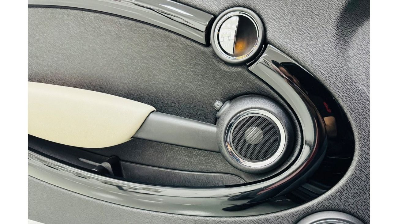 Mini Cooper S Cabrio GCC .. Convertible .. 4CYL .. Perfect Condition