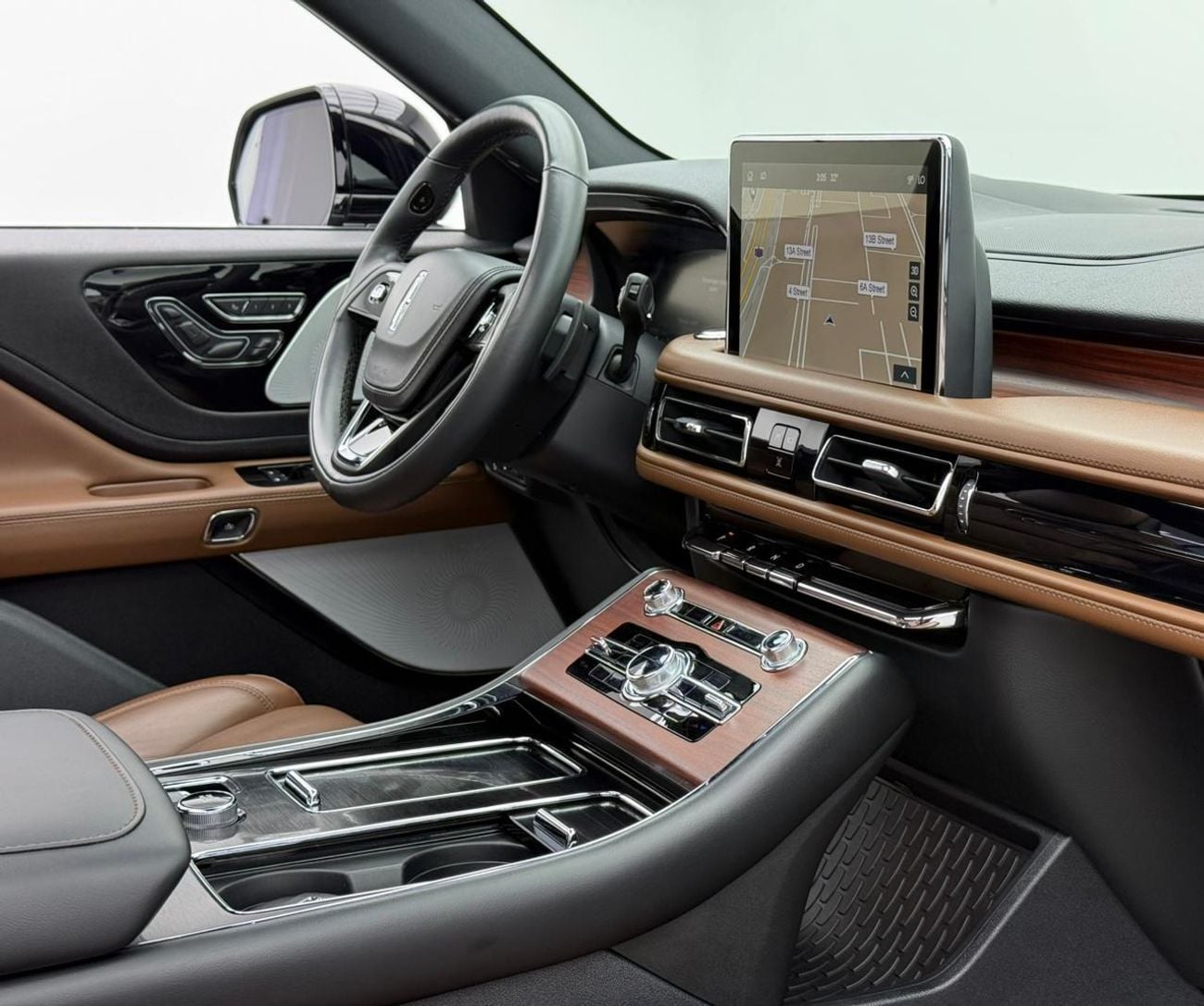 لينكولن أفياتور Reserve 3.0L 2023 Lincoln Aviator Reserve, 2028 Lincoln Warranty + Service Pack, 7 Seater, Fully Loa
