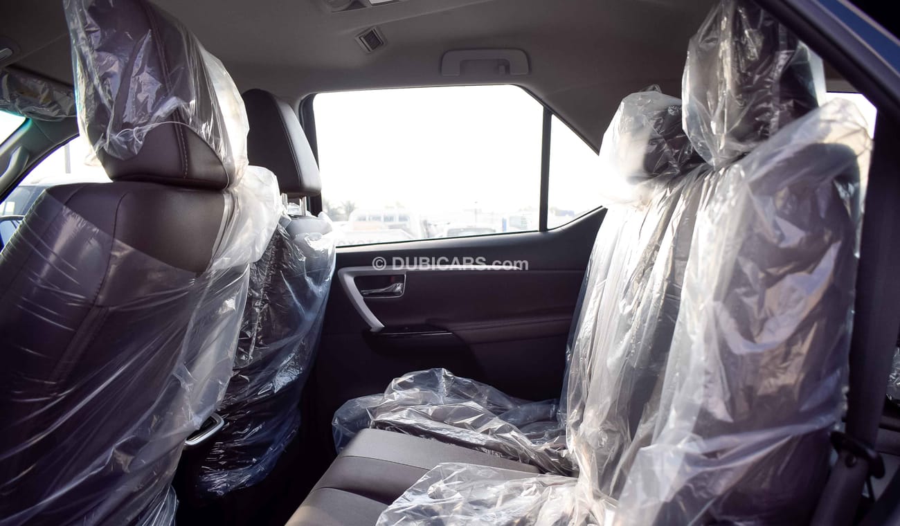 تويوتا فورتونر SR5 V6