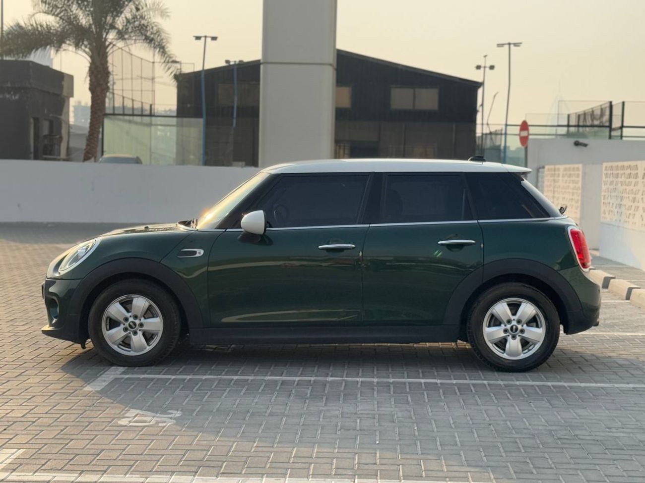 Mini Cooper Std 1.6L