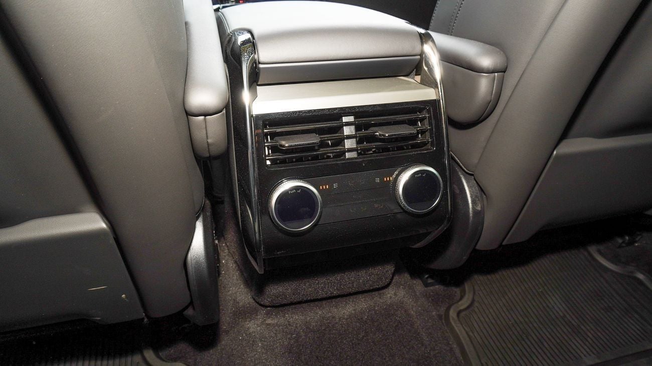 لاند روفر رينج روفر سبورت DYNAMIC SE P400