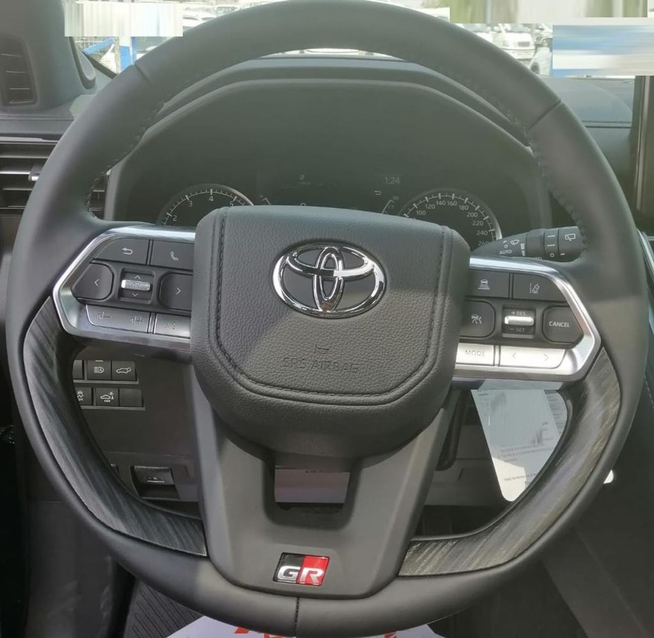 تويوتا لاند كروزر GR SPORT