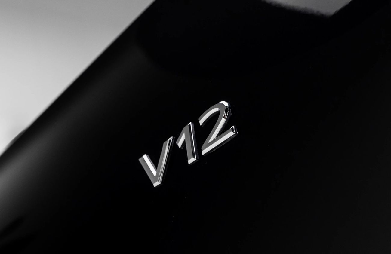 Mercedes Maybach S680 Maybach 6.0L V12 Bi-Turbo Engine