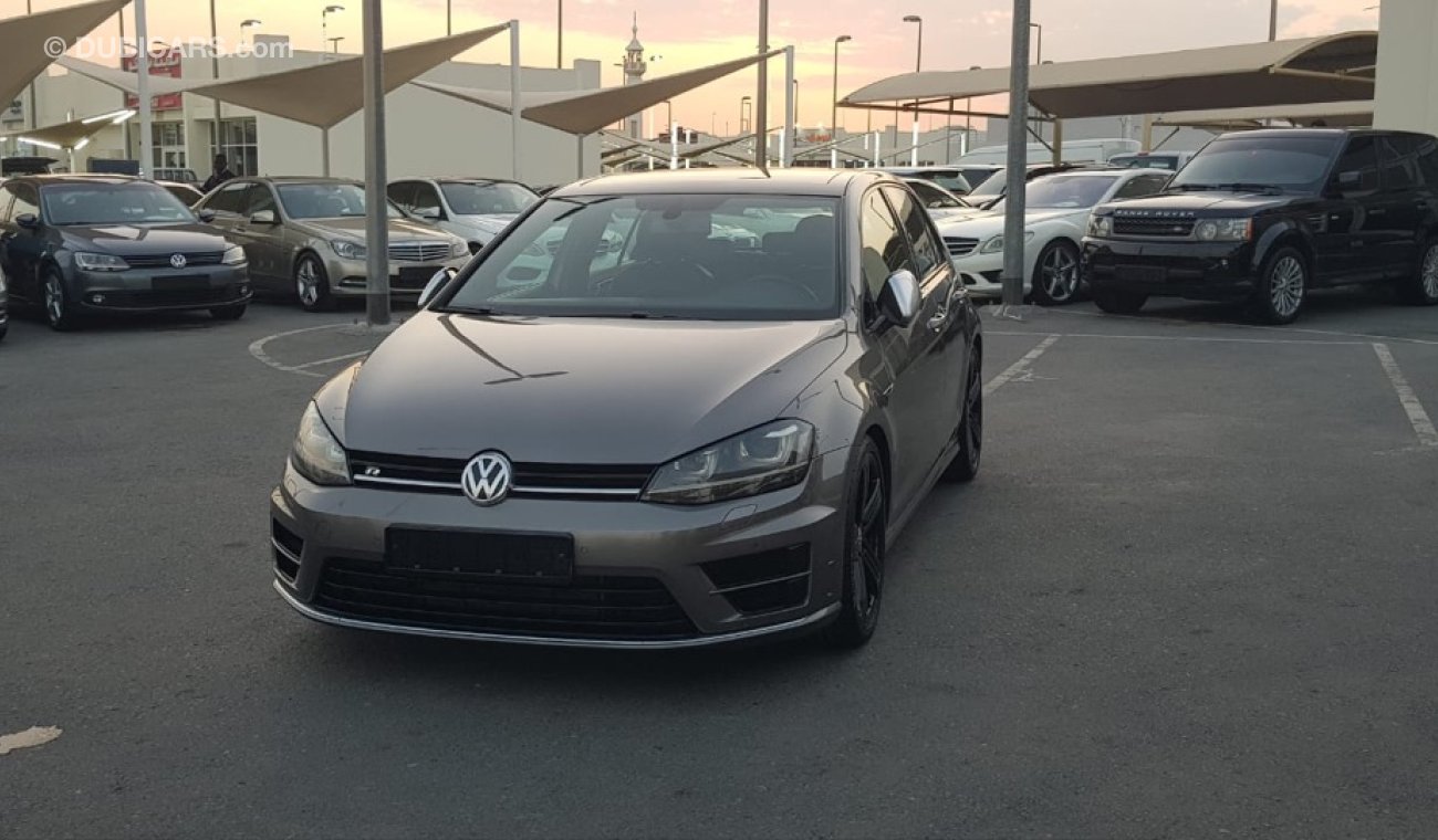 Volkswagen Golf Golf R model 2015 GCC car prefect condition full option low mileage sun  roof leather seats bac