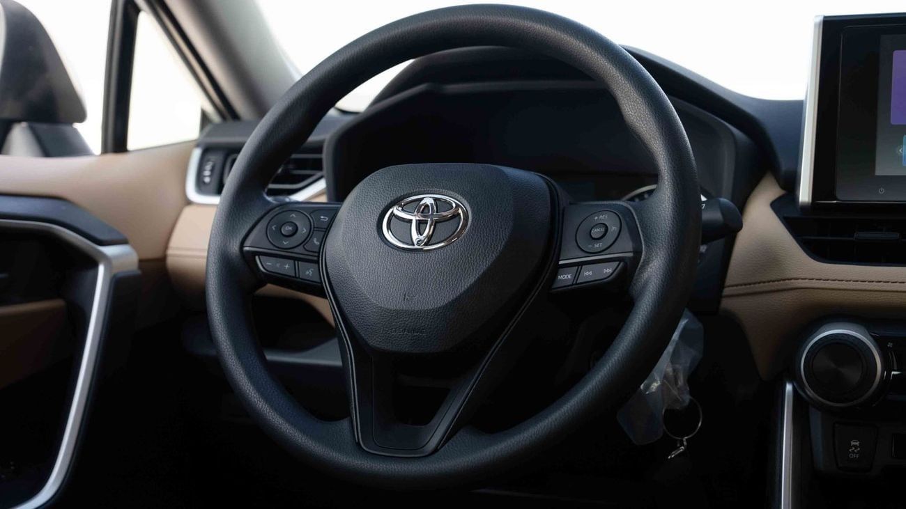 تويوتا راف ٤ 2025 Toyota RAV4 E 4X2 2.5 - Platinum White Pearl Inside Brown | Export Only