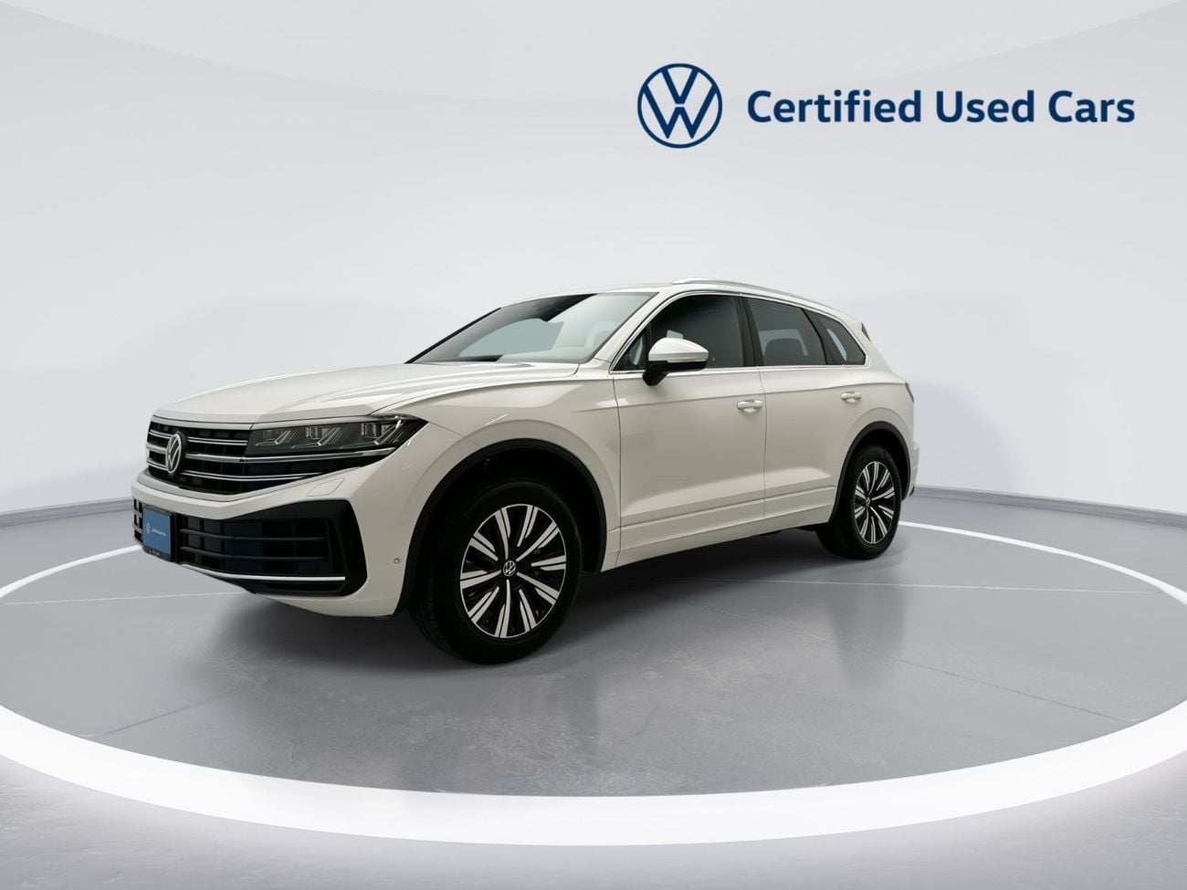 Volkswagen Touareg 3.0T TL (340 HP) Touareg Elegance (Ref#02784) - 51,100 AED SAVINGS from New Car