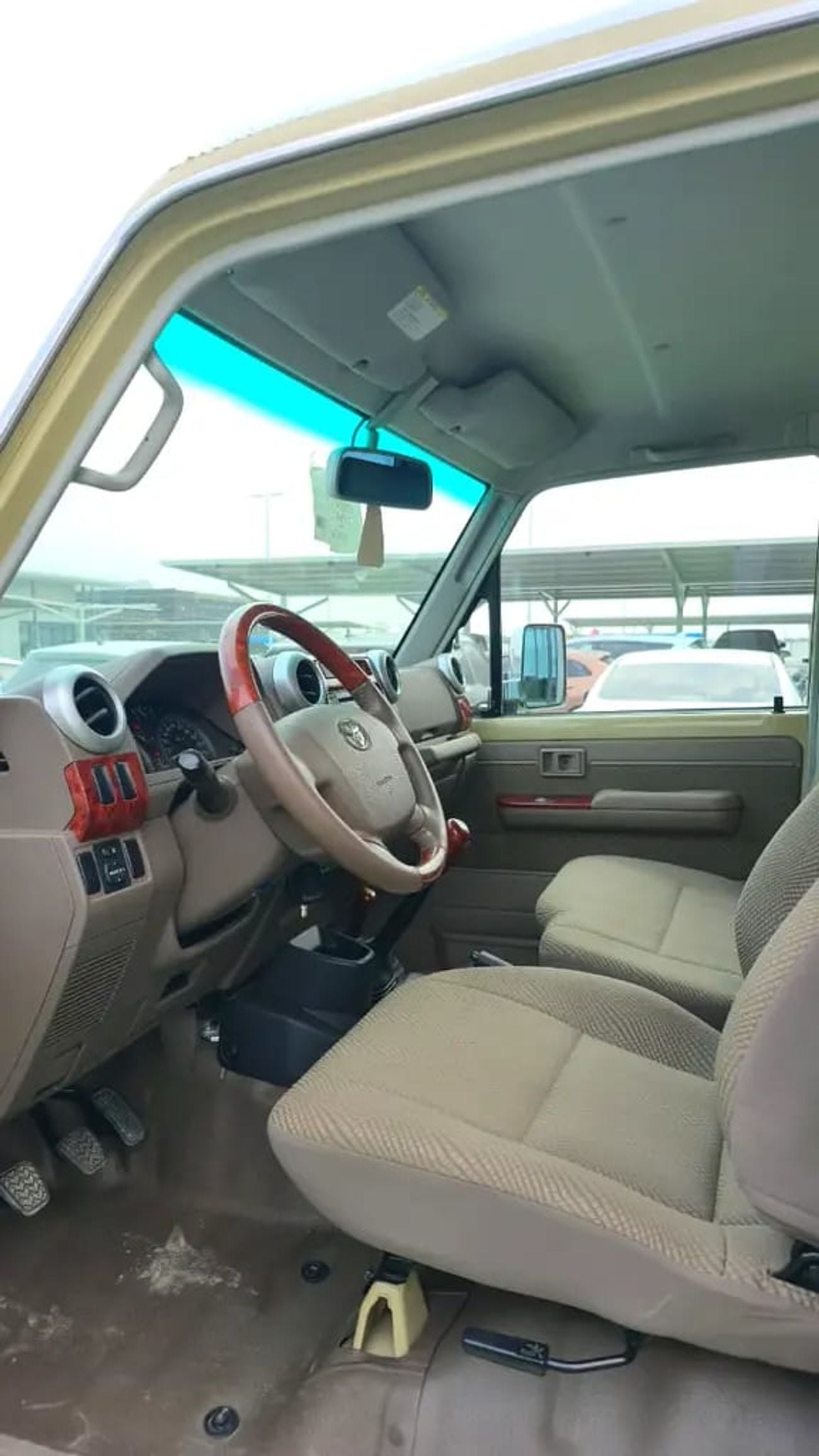 Toyota Land Cruiser 70 LC79 LX LC79 V6 4.0 PATROL 5500 KM