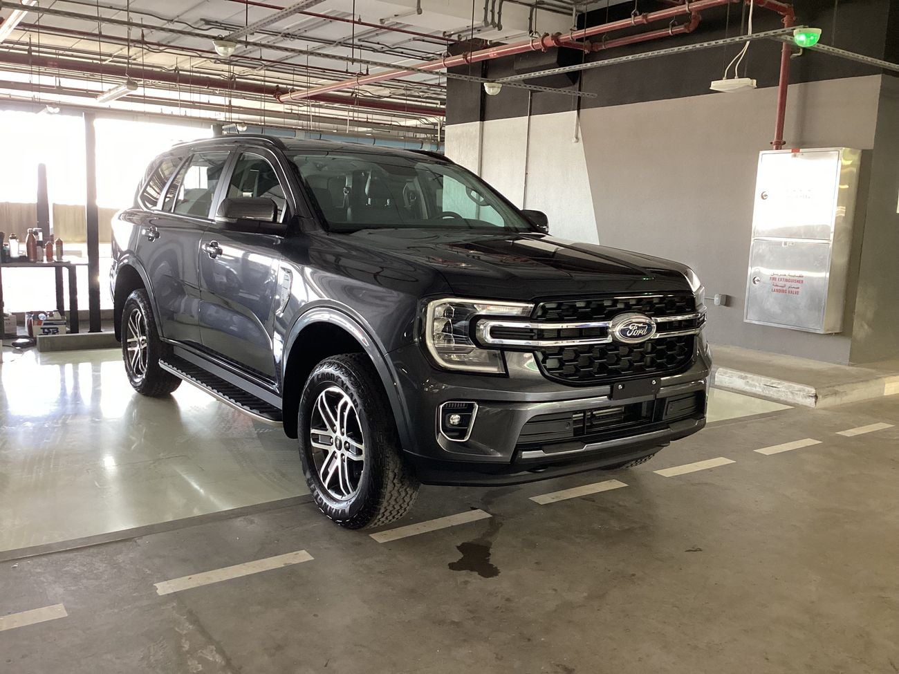 Ford Everest 2.3 XLT 4WD AUTO LTHR OFF ROAD 18 ALW | Guaranteed Warranty | 0 Down Payment