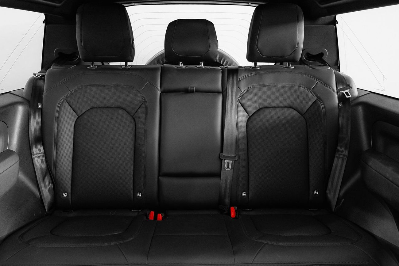 لاند روفر ديفندر 90 P400 75th Limited Edition