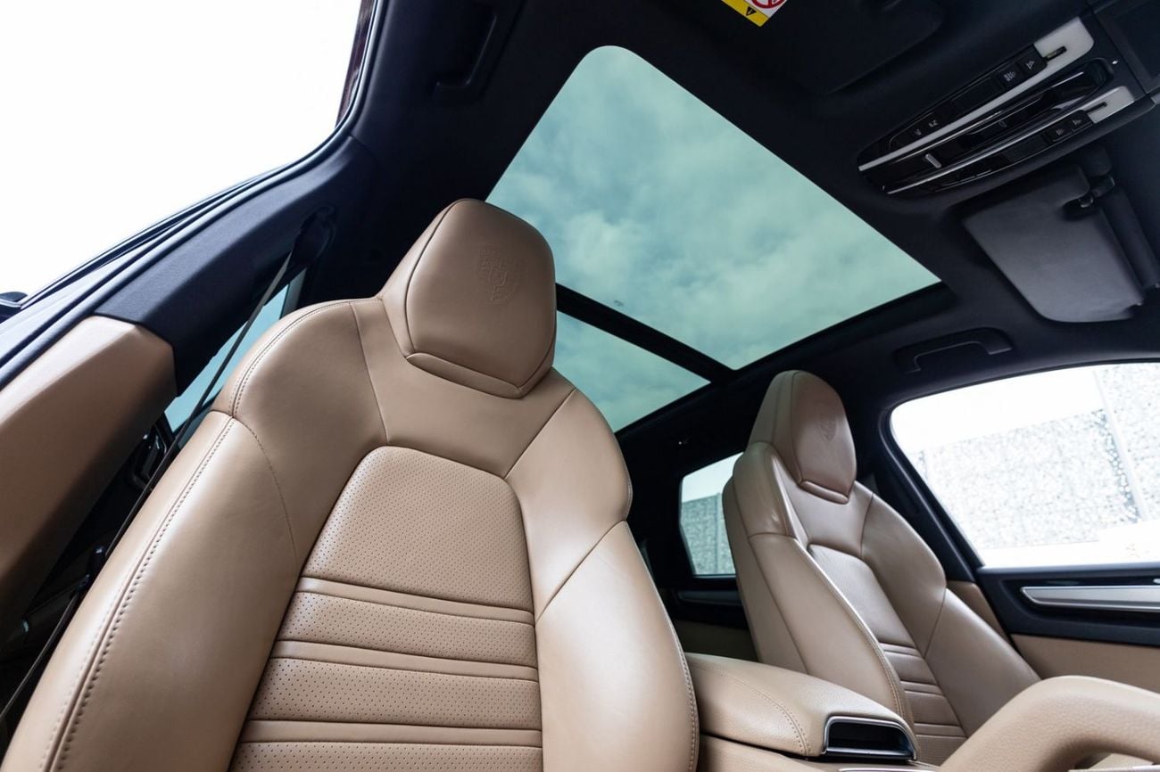 Porsche Cayenne Porsche Cayenne Platinum Edition 2022 GCC | Agency Warranty