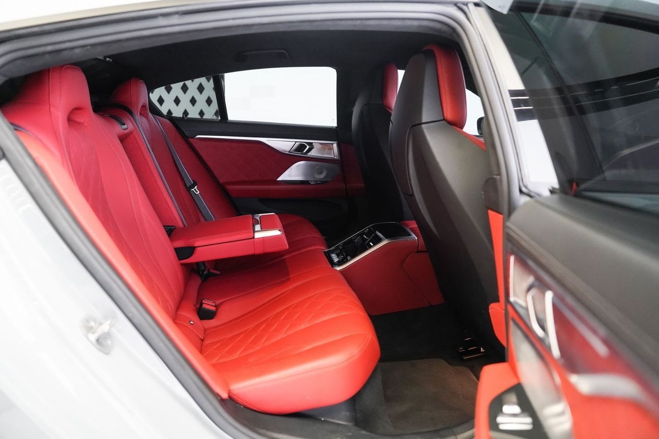 BMW M8 Competition 4.4L (625 HP)