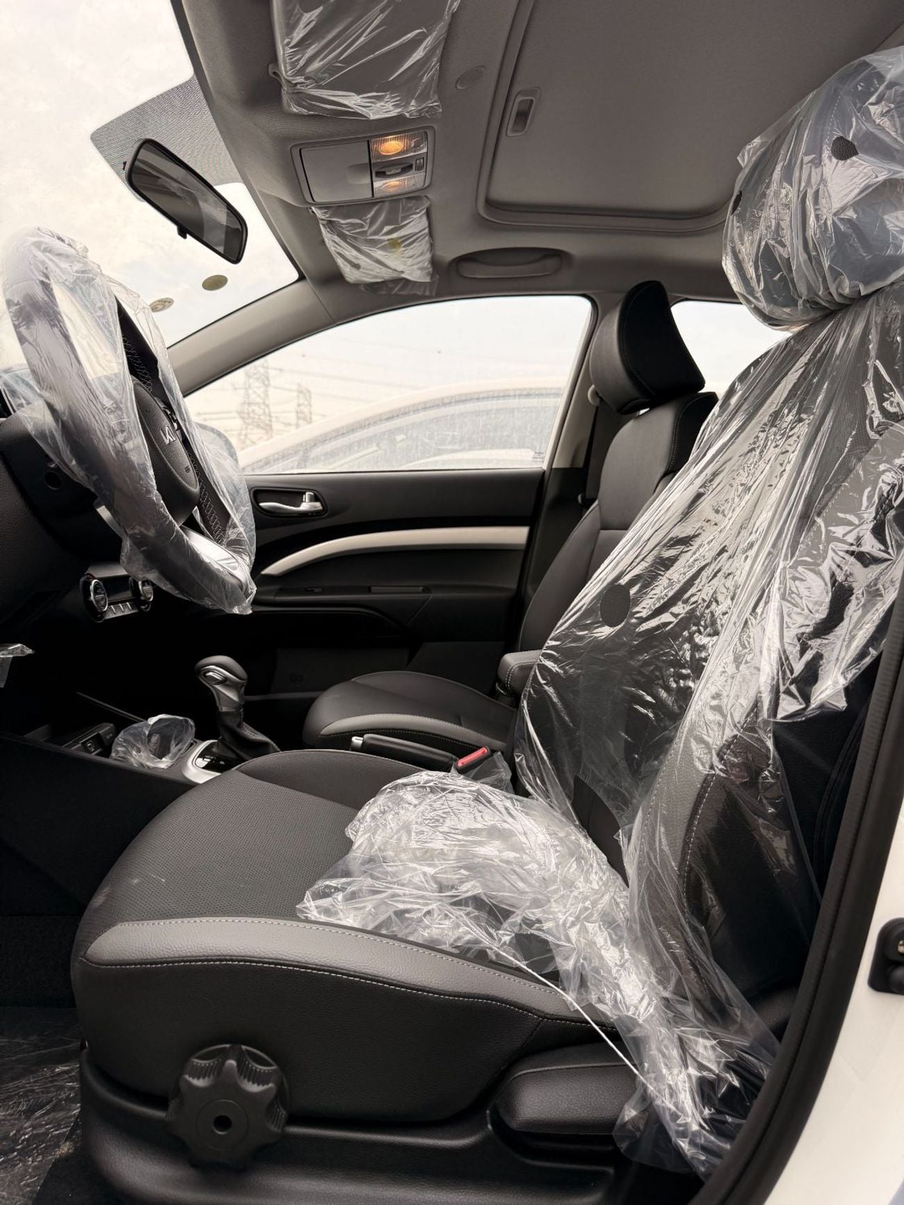 Kia KX1 1.4L CVT WITH SUNROOF