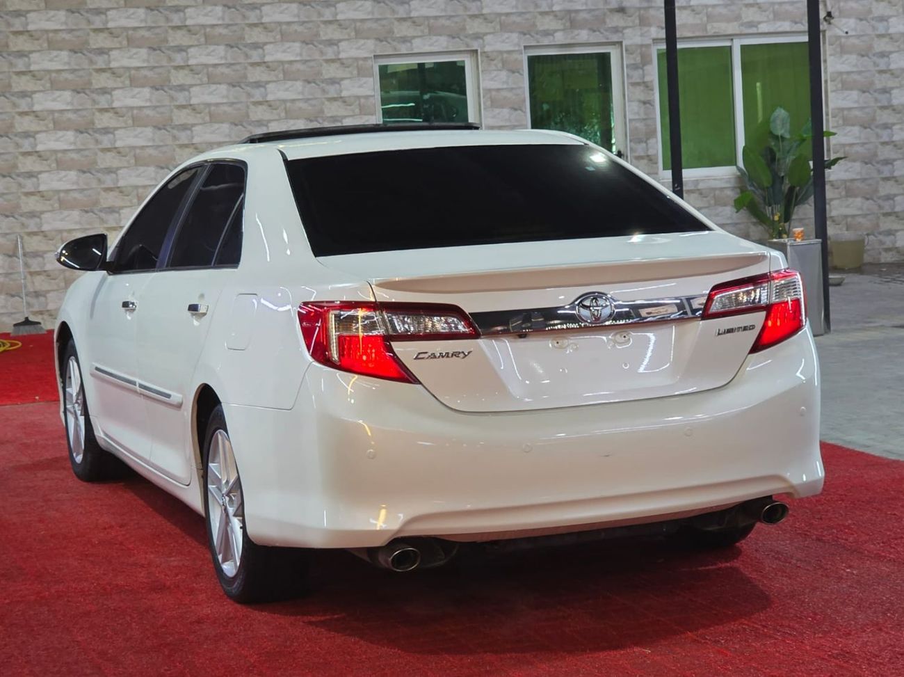 Toyota Camry Limited 2.5L