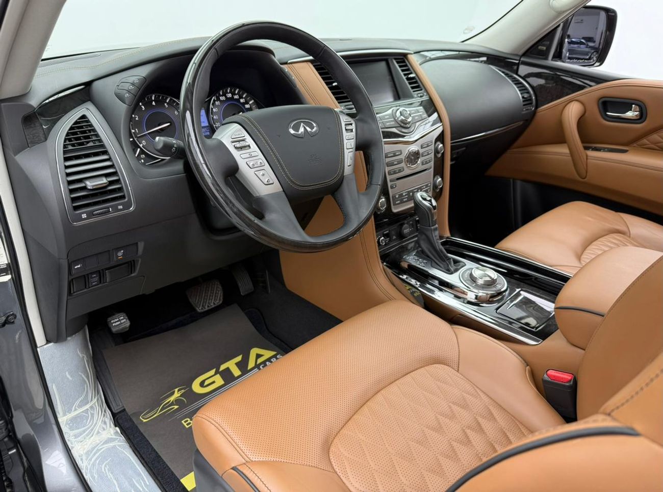 Infiniti QX80 Luxe 7st 5.6L 2020 Infiniti QX80, 2026 Infiniti Warranty, Full Infiniti Service History, Very Low Km